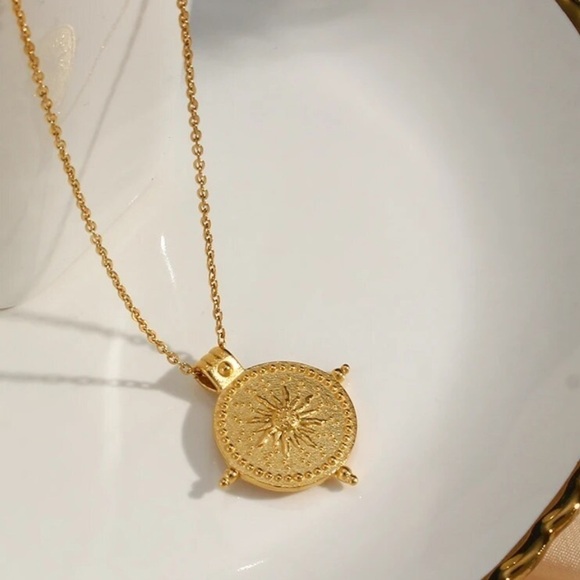 NEW 18k Gold Plated Ancient Sun Layering Necklace - Picture 2 of 11